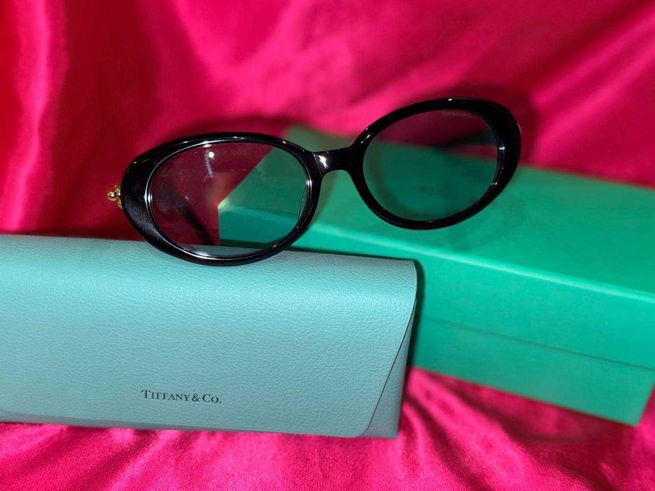 Солнцезащитные очки Tiffany