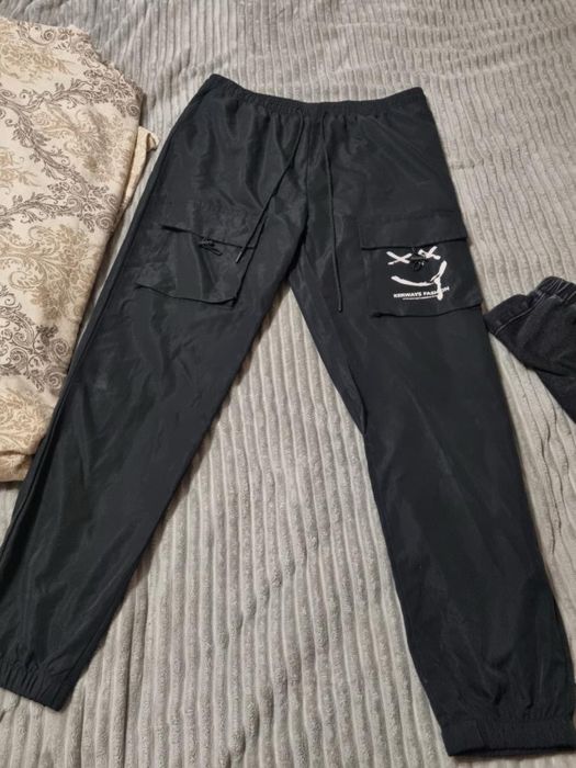 дрехи панталони тениска