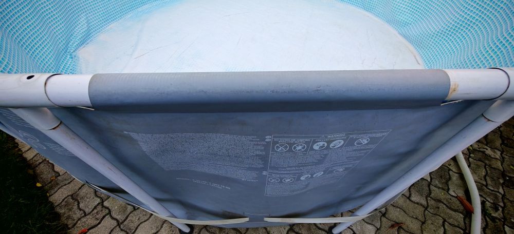Piscina  supraterana  intex