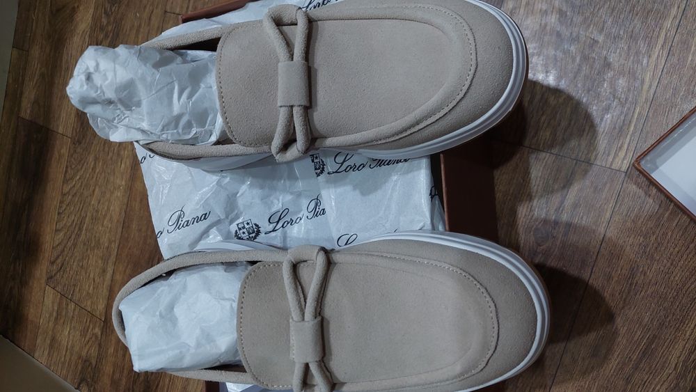 Лоферы новые бежевые