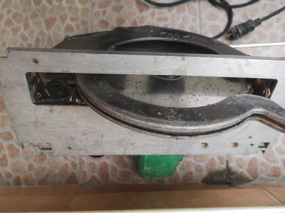 Ръчен Циркуляр Hitachi C9U3 Hikoki