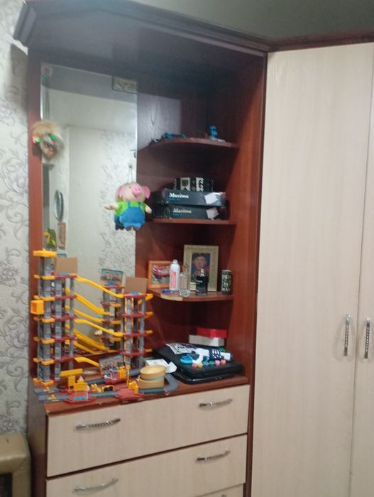 Угловая стенка с комодом