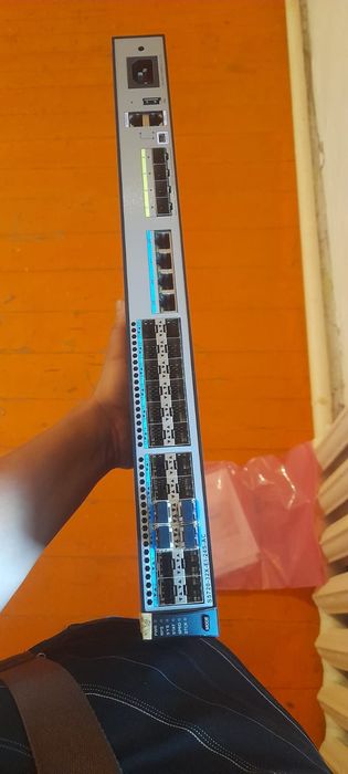 Коммутатор Huawei[5720-32X-EI-24S-AC]