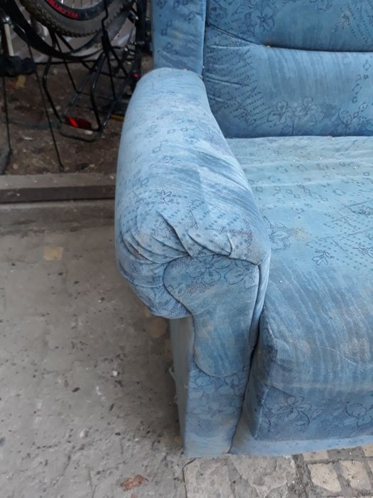 Продам 2 ккресла