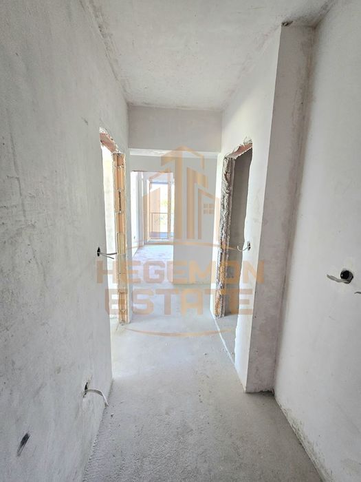 Продава се Тристаен апартамент в Варна, Левски - 88 кв.м за 2046 €/кв.м - Снимка #6