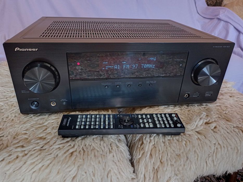 Продавам ресйвър PIONEER