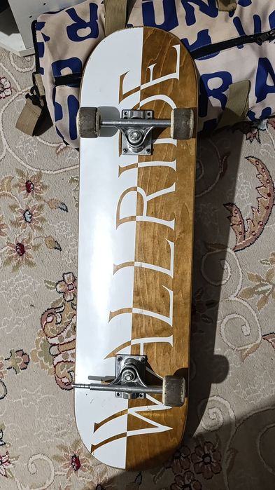 Скейтборд Wallride