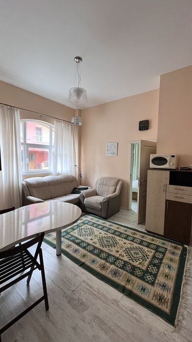 Дава се под наем Двустаен апартамент в Поморие - 40 кв.м за 250 € - Снимка #1