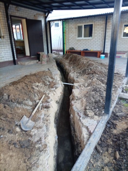 Капаем ямы в ручную