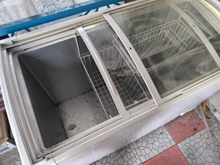 Продам морозильник
