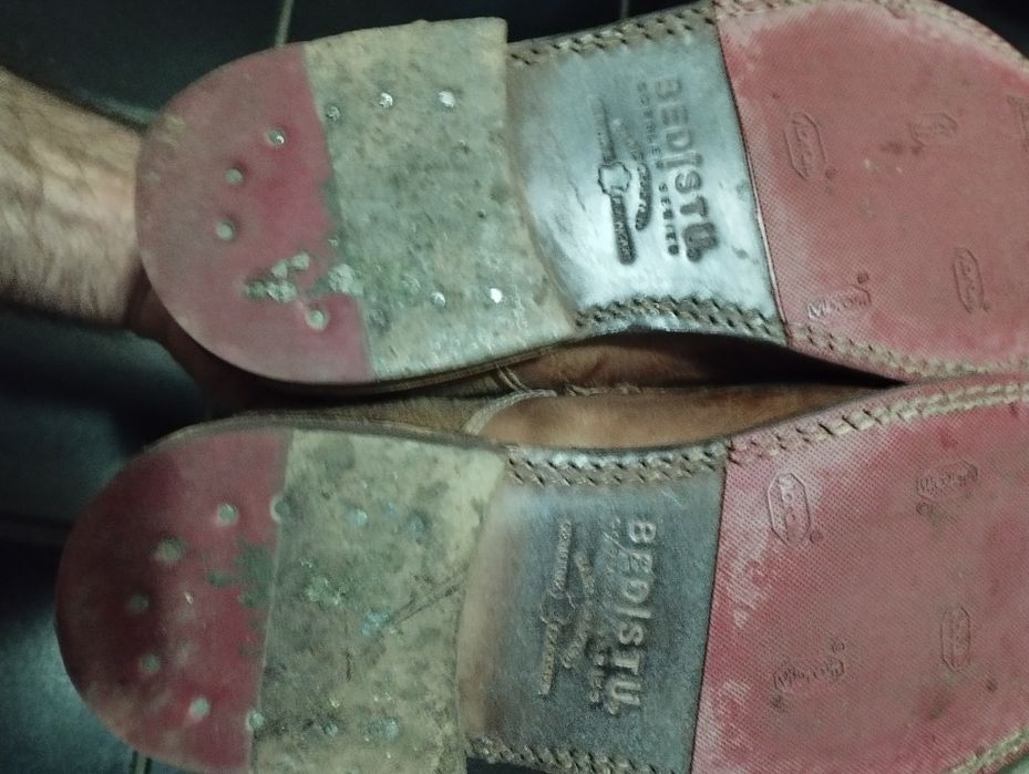 Pantofi damă. Piele față și talpă.