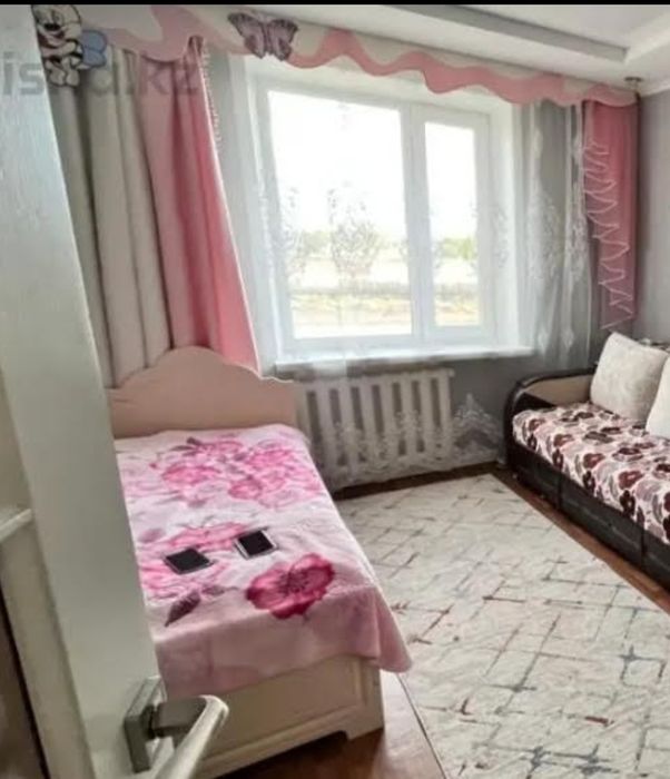 Продаю шторы для детской комнаты (для  девочек)