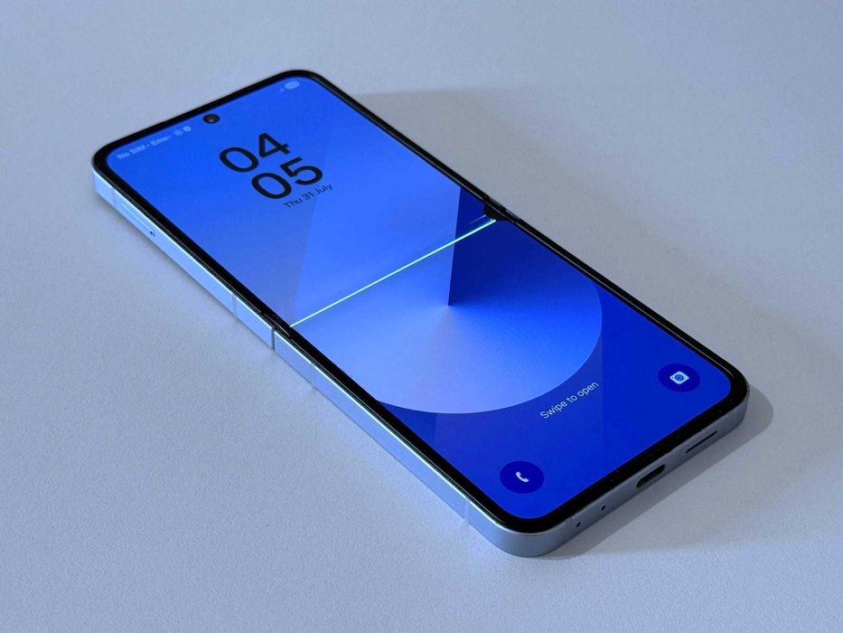 Бартер! Samsung Galaxy Z Flip 6 Blue (Син) 100% Батерия.