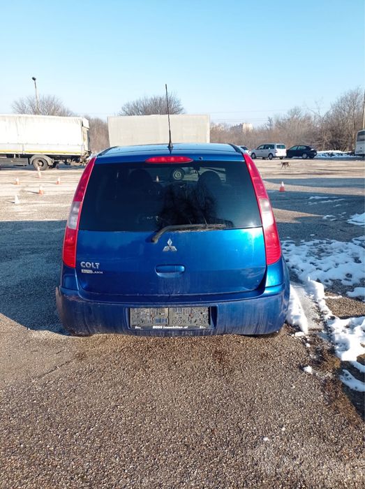 Mitsubishi colt 2006 г на части