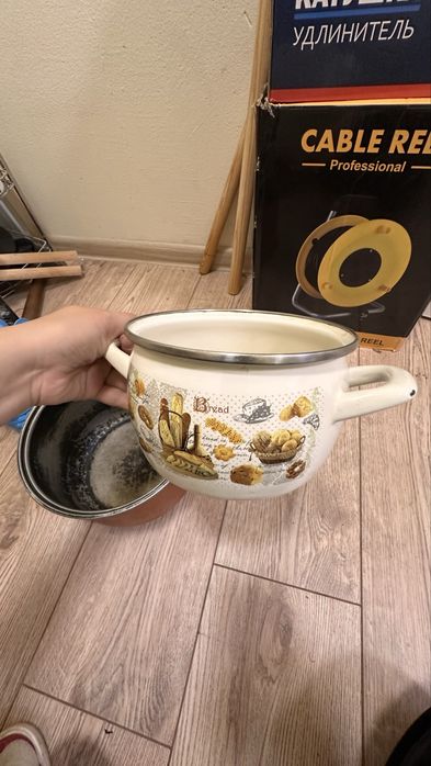 Решетки; кострюля; кухонный и тд