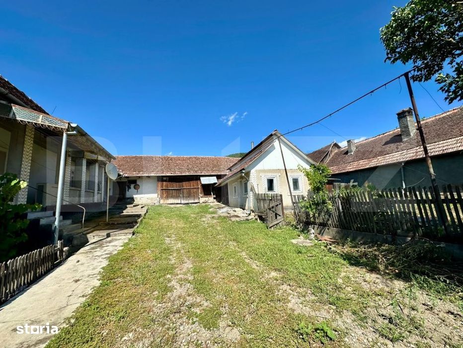 Casa cu teren de 5.049 mp si anexe | Galatii Bistritei