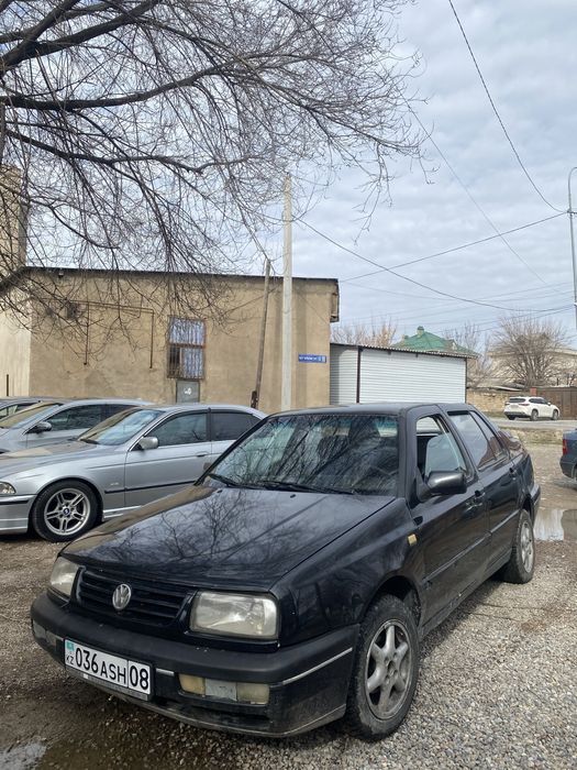 продаеться венто 1996 года 2 литра инжектор вложения салон и сцепление