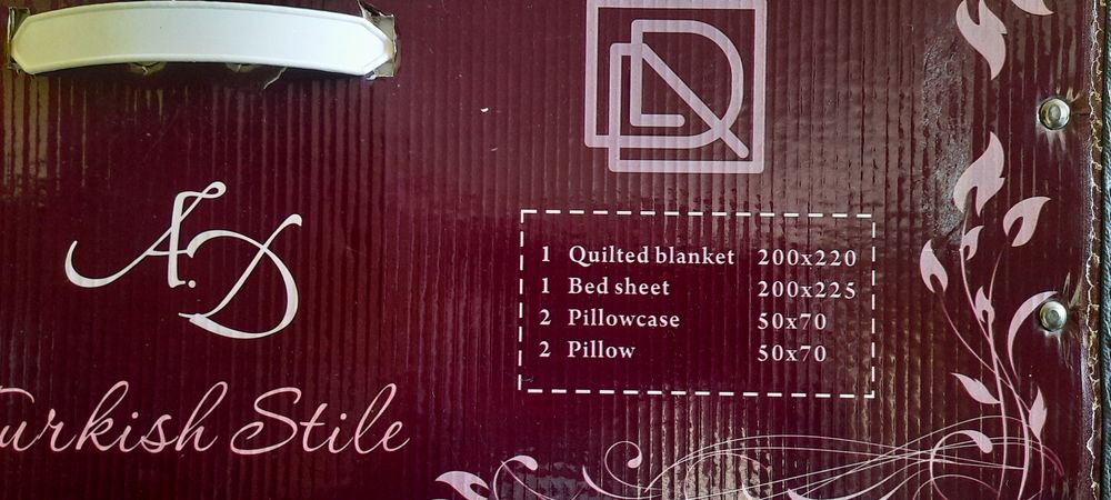 Продам набор постельного белья KENZO