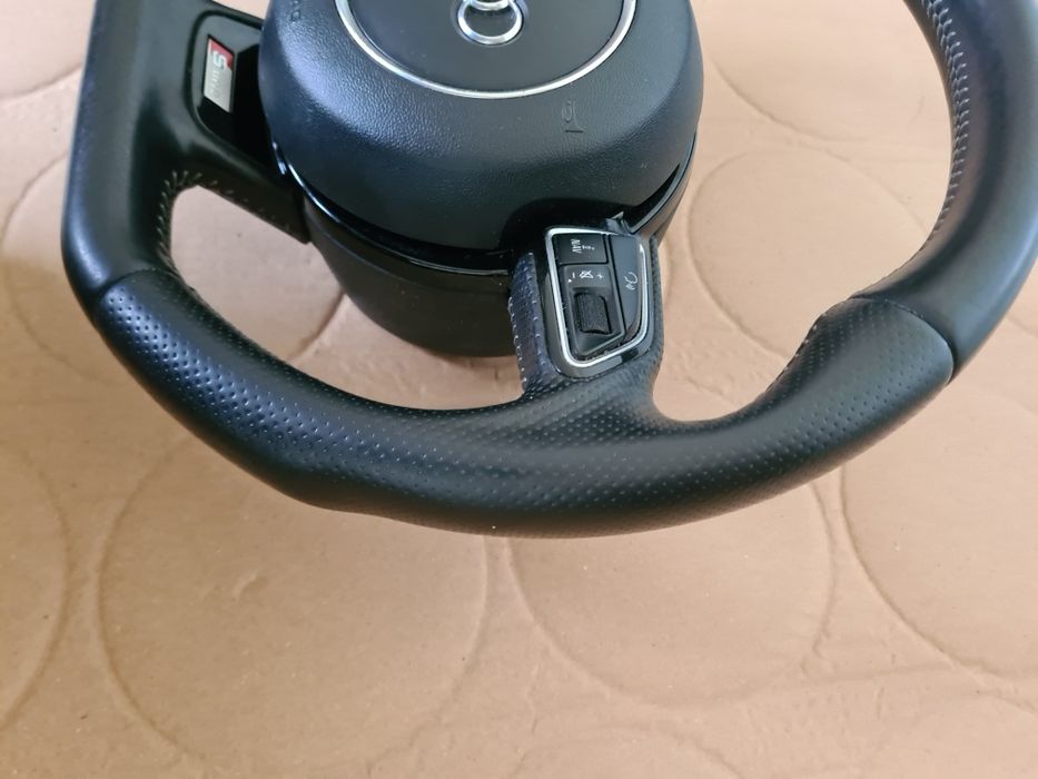 Volan tesit Audi A4 B8/ Volan sline Audi A4 B8/Volan tesit sline Audi A4 B8