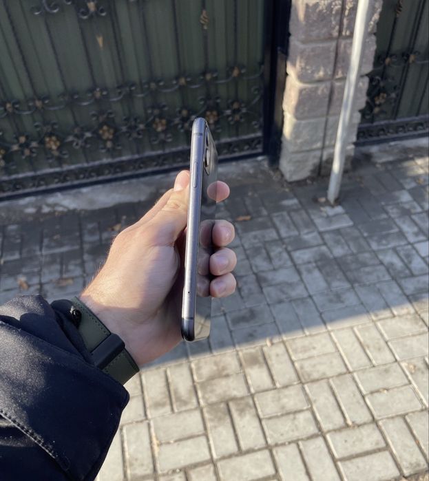 Продам телефон Айфон 11 128Gb