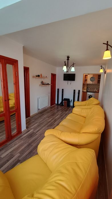 Inchiriez apartament