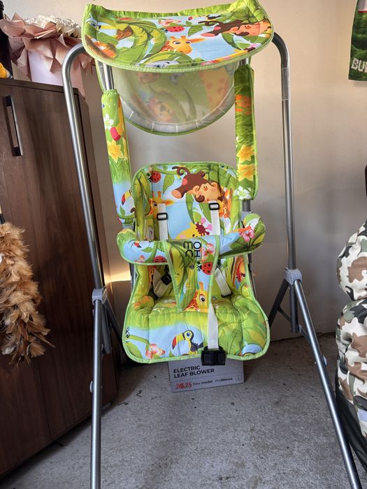 Детска люлка , използвана само два, три пъти.