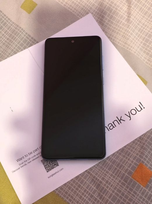 Продавам Samsung A72