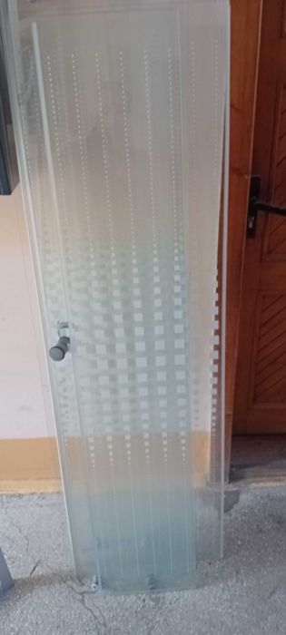 Cabină de duș semicirculară
