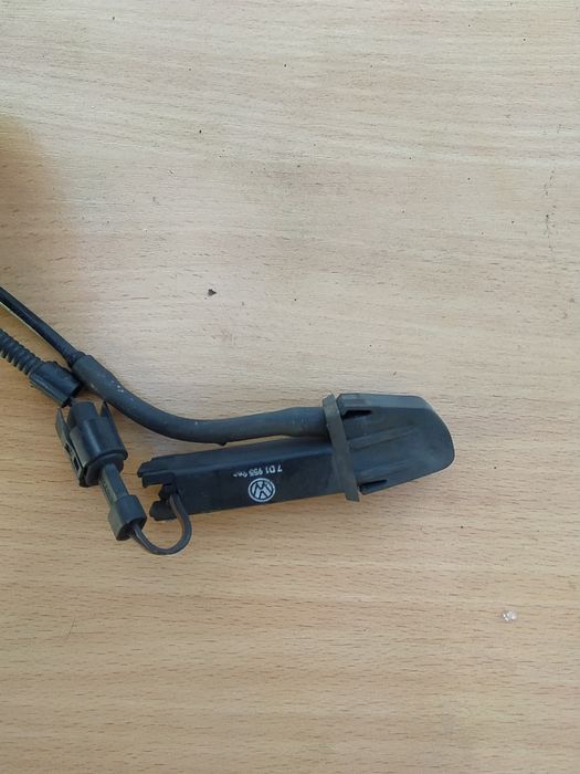 Продам решетку капота на Т4