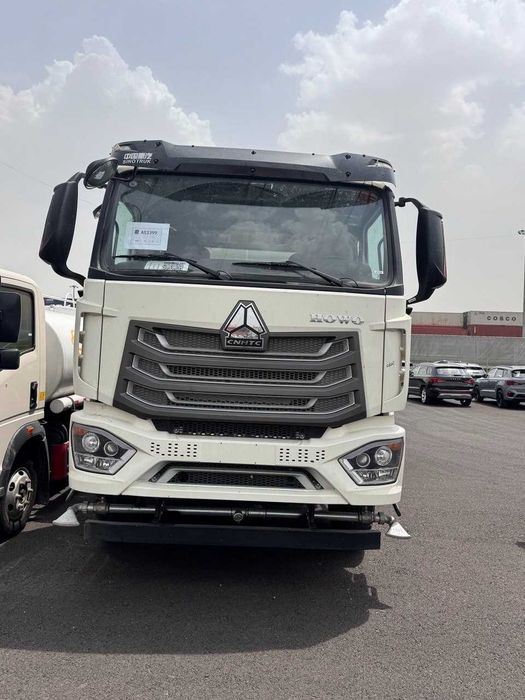 Vodovoz 20 KUB. Sinotruk HOWO 6×4 Водовоз. Тайер Тошкентда