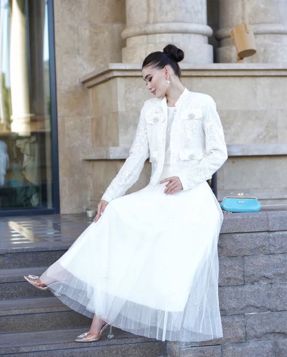 тройка Lusabitovna