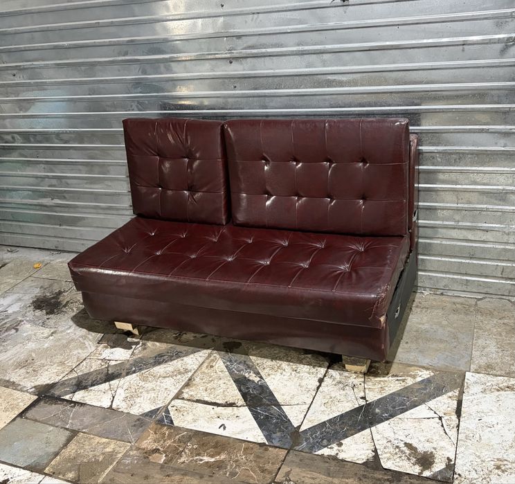 Продам диван для офиса или магазина