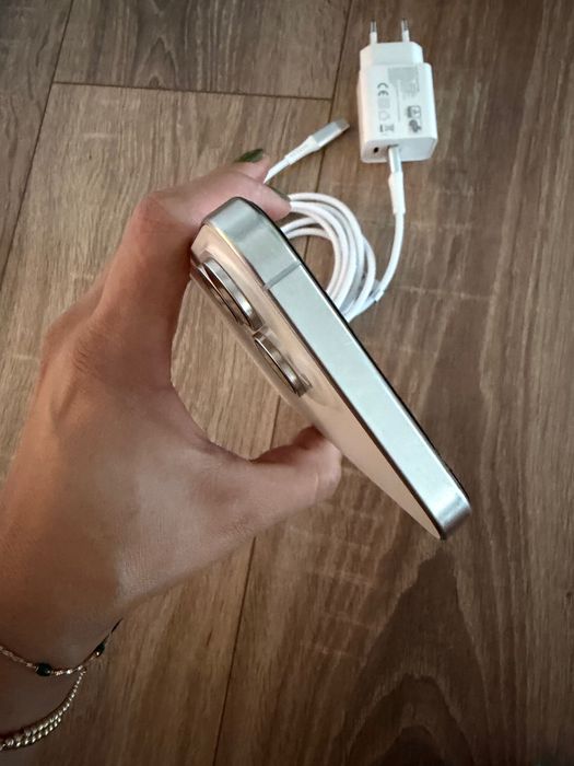 iPhone 15 Pro Max Natural Titanium 256GB