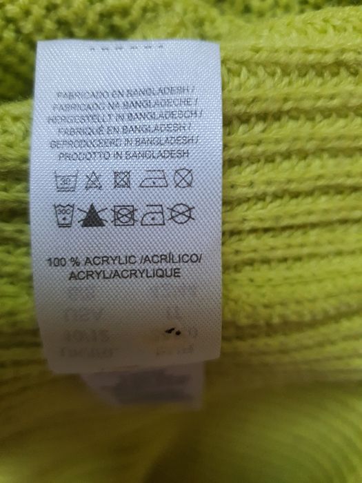 Pulover cu anchior, Atmosphere