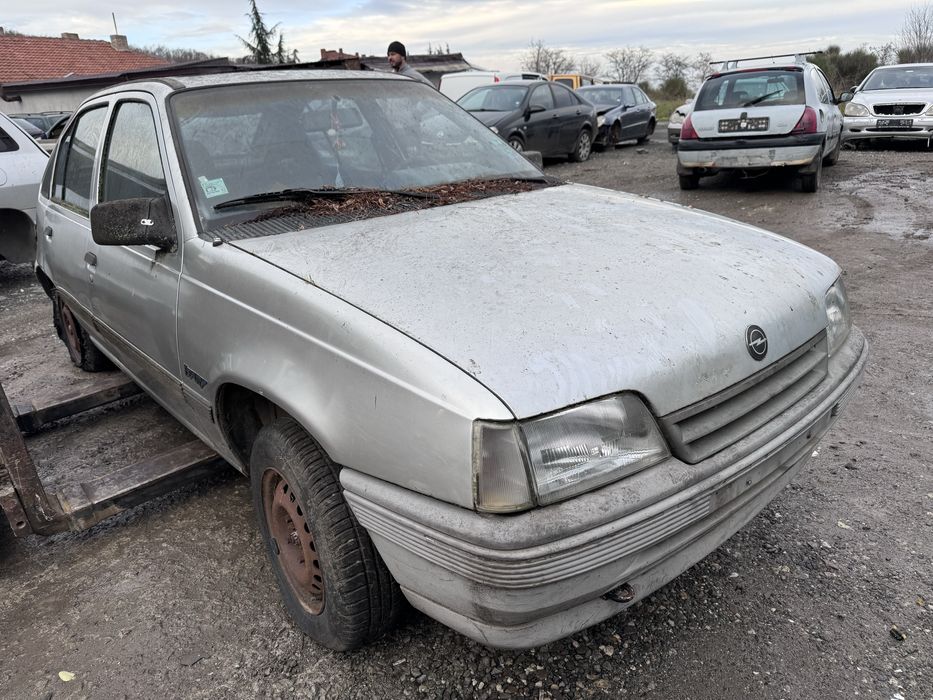 Opel Kadet 1.6i 72hp 1990г На Части