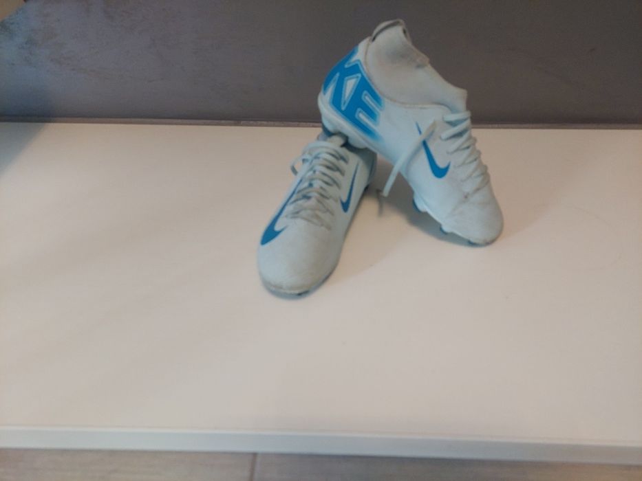 Adidași originali diferite mărimi  și  ghetuțe iarnă