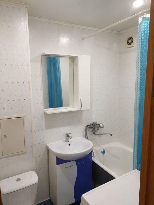 Продам 1 ком.квартиру центр Галактик .