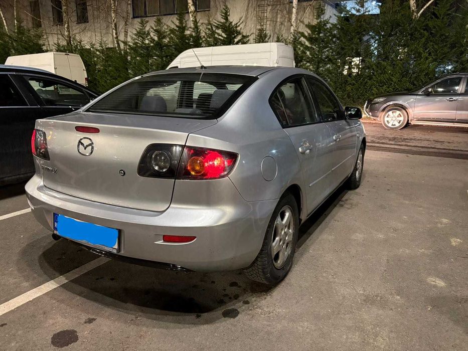Mazda 3 Sedan BK 1.6i