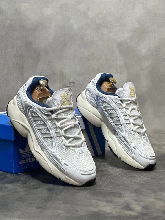 Аd!das  OZMILLEN

Размер маломерки 41/42/43/43/44/45
Цена (штучно) 380