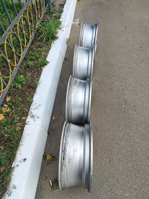 Диски R16, 6x139.7 ступица 67.1 мм