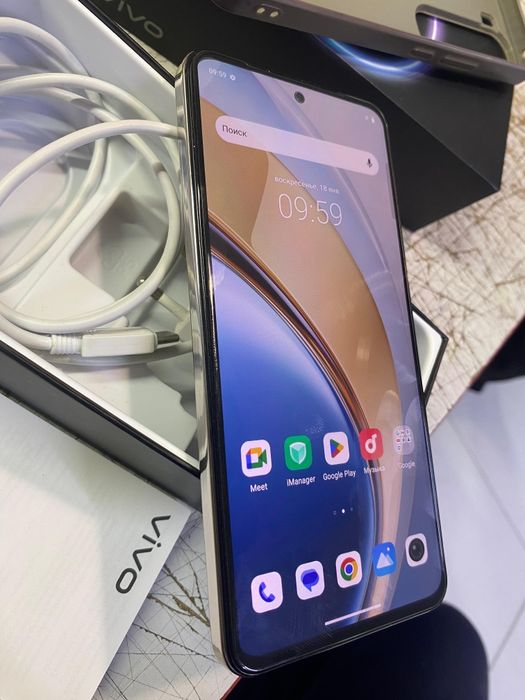 Срочно Vivo v40 lite
