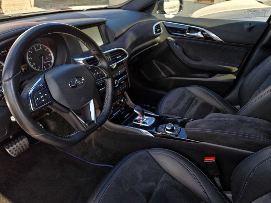 Infiniti Q30 S 2.0t 210 CP 2016 4x4 Automat/Sport City Black/Led/Piele/Navigatie/Alcantara/Panoramic/Camera/Touch/Jante 19/