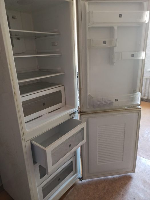 Продам холодильник рабочий