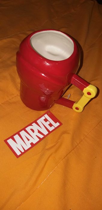 Колекционерска порцеланова чаша с Железният човек МАRVEL