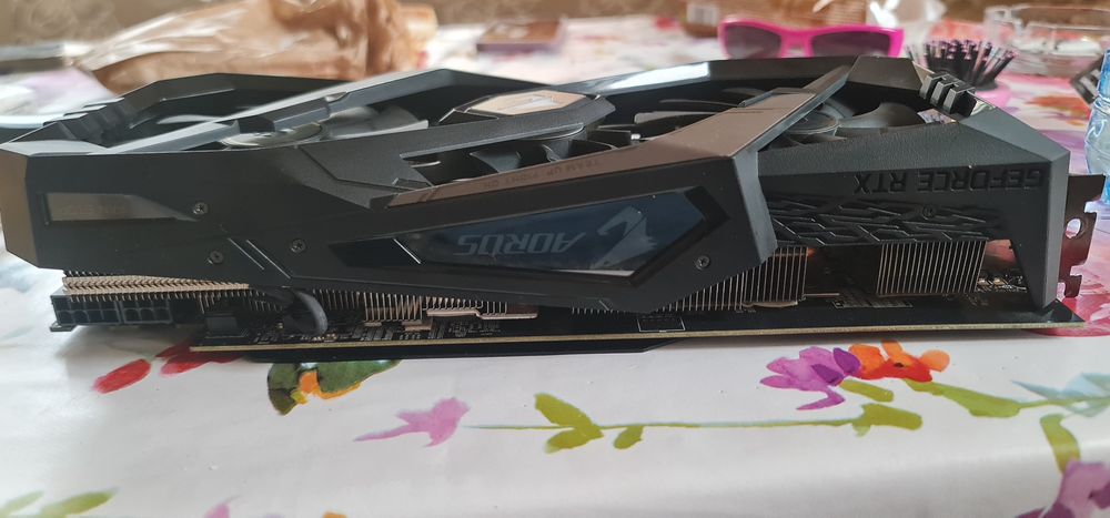 Aorus RTX 2060 super 8g 256-bit