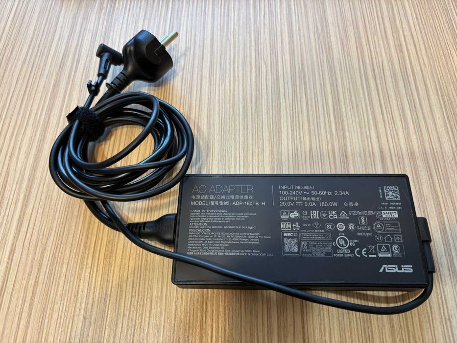 Vand Laptop Asus TUF F17 I7 32GB Ram RTX 3050