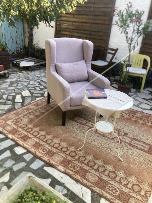 Кресло неразличимо от ново. Запазено ..! .