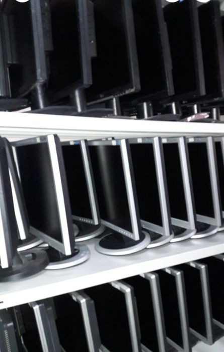 Продам мониторы от 15" до 22"