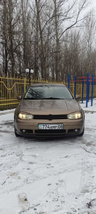 Volkswagen Golf 4