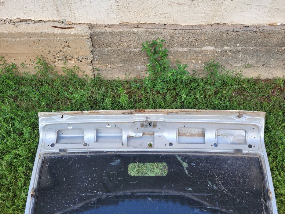 Продам дверь багажника от Ваз 2109